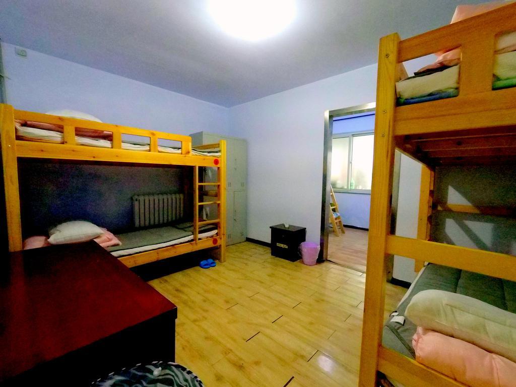 First Met Backpackers Hostel Чэндэ Экстерьер фото