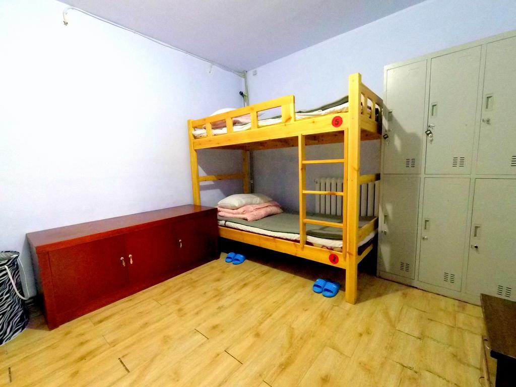 First Met Backpackers Hostel Чэндэ Экстерьер фото