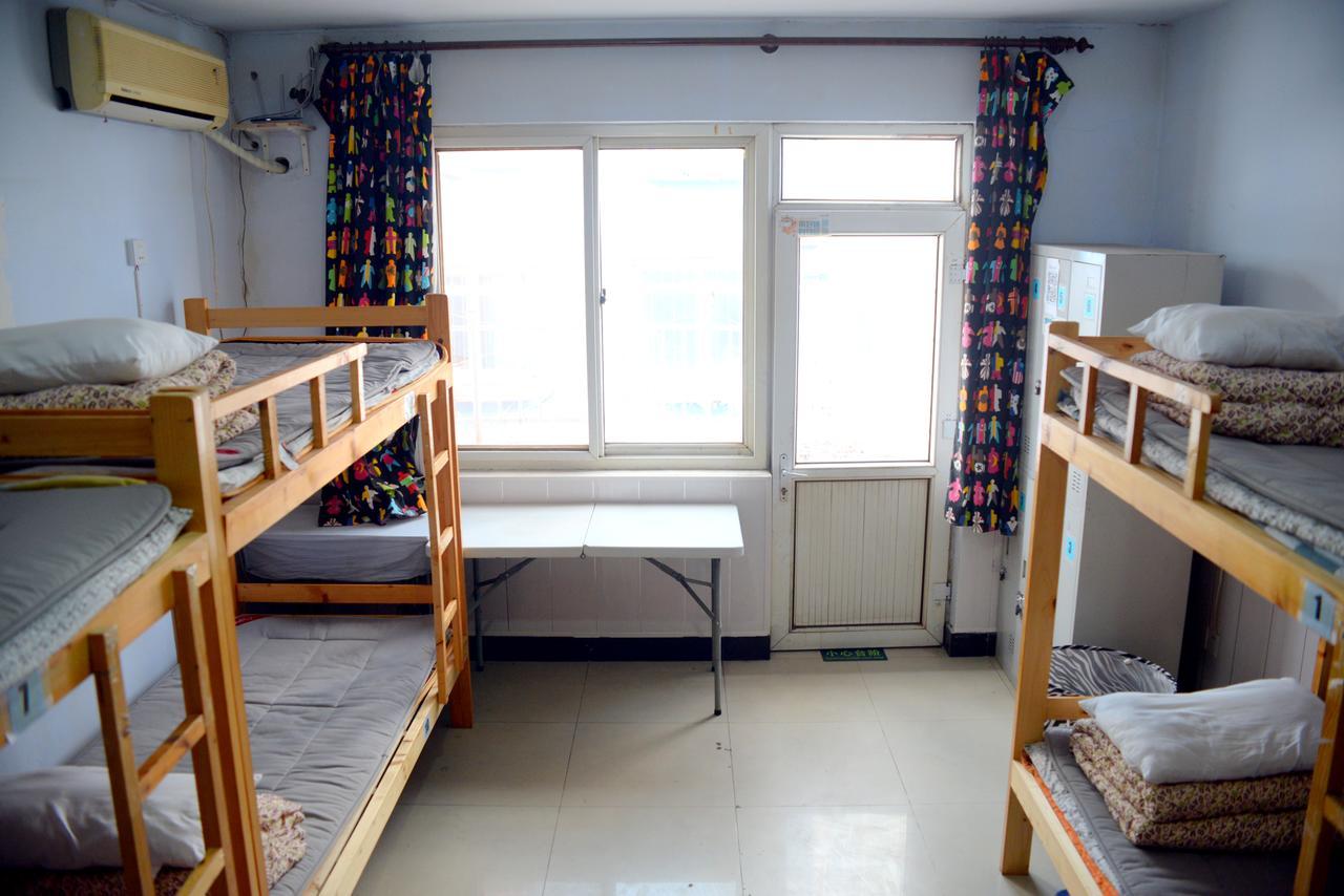 First Met Backpackers Hostel Чэндэ Экстерьер фото